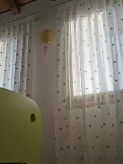 Alternative view of Tessuto con ricamo di Farfalle