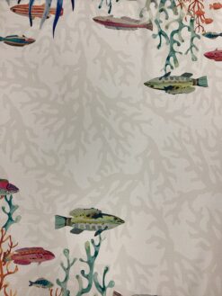 Alternative view of Tessuto antimacchia pesci colorati