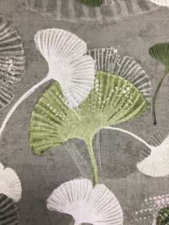 Tessuto antimacchia foglie di Ginkgo biloba sfumature di verde